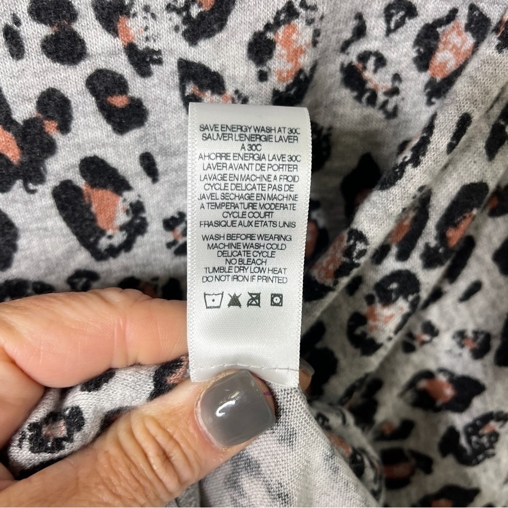 Sundry Draped Leopard Print Hoodie Top Gray Size 1 Small - Picture 7 of 8